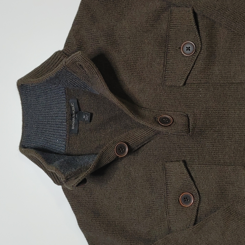 Banana Republic Medium Brown 3 Button Sweater